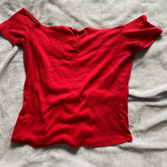 Garage red off the shoulder top large ❤️ - Picture 1 of 2